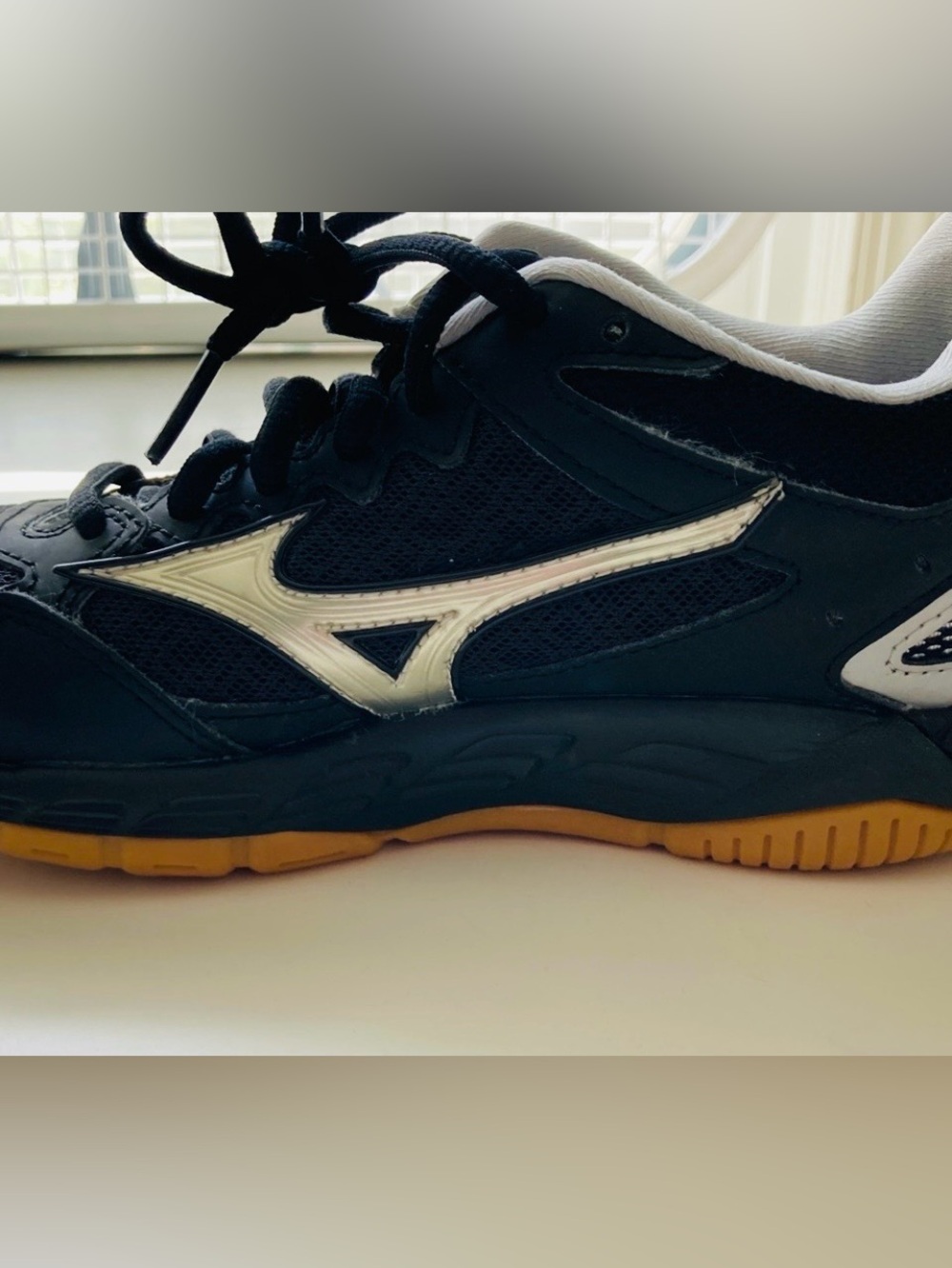 Mizuno Black and Silver Women’s Athletic Trainers- Volleyball Shoes - Picture 3 of 4